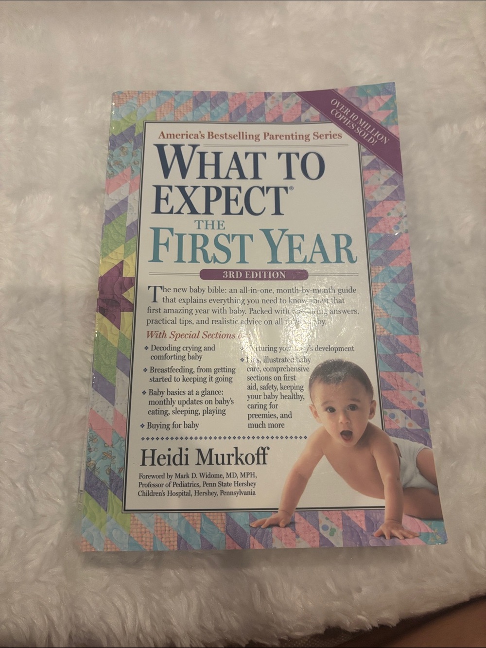 What to Expect the First Year - White/Cream Cover